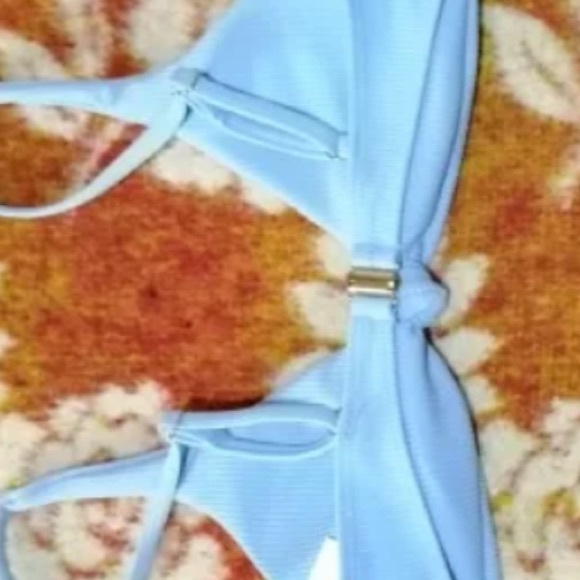 New Bikini Sets - Picture 4 of 7